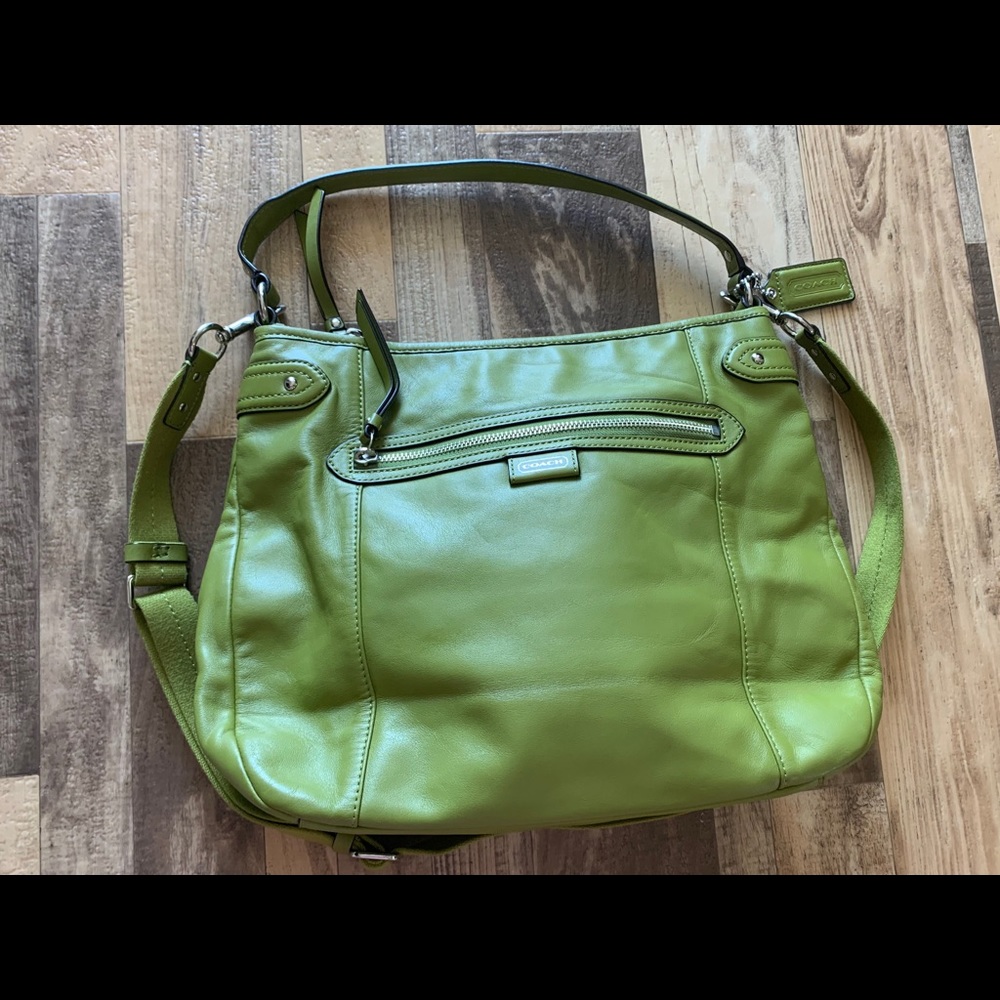 PRETTY COACH PURSE